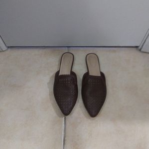 Ladies slip on mules